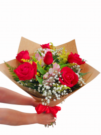 Buquê 6 rosas tradicional